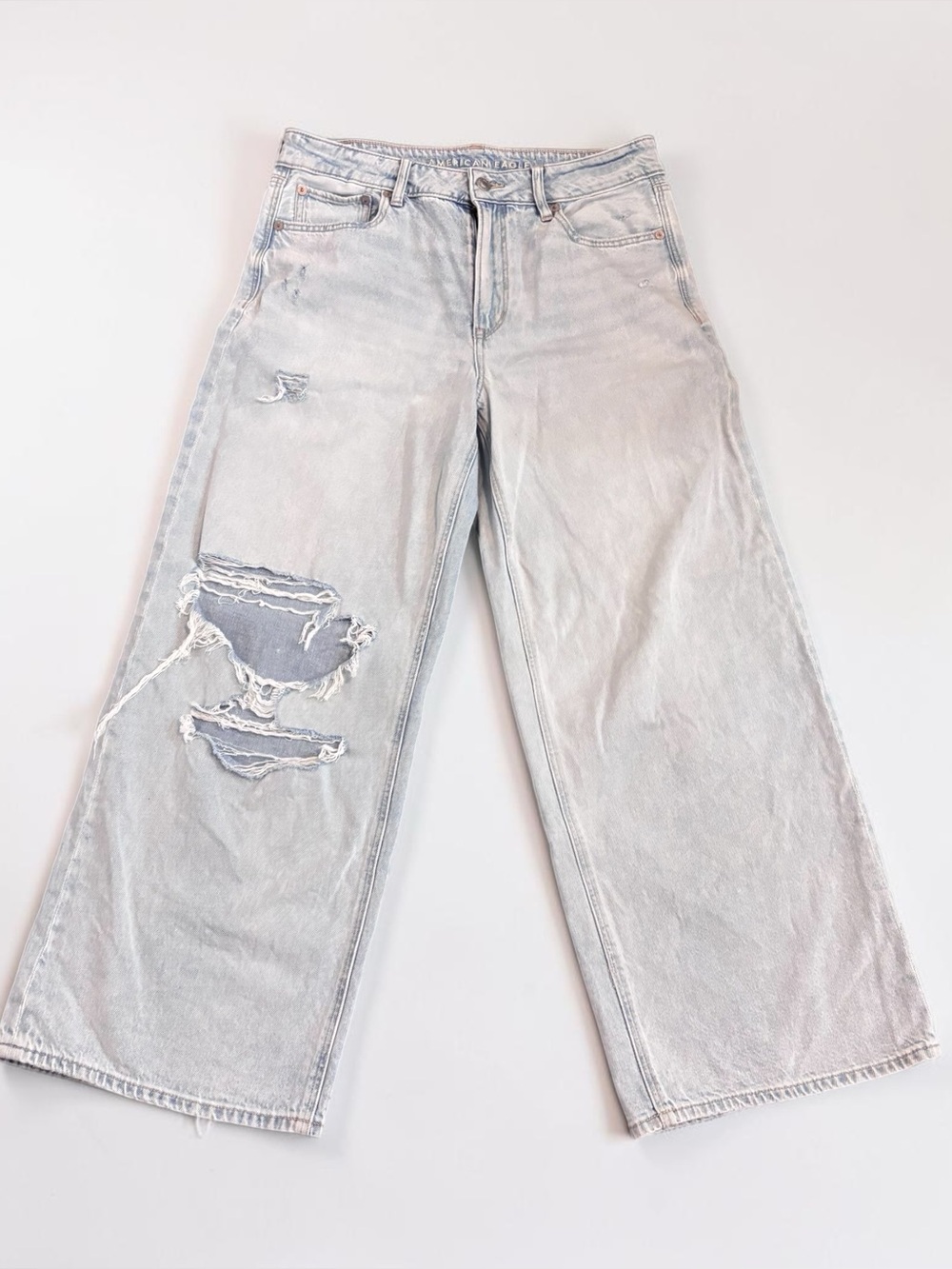 American Eagle Strigid Ripped Wide Leg Jeans Women's 8